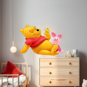 Naklejki na ścianę KUBUŚ PUCHATEK z motylkiem i prosiaczkiem 60 cm na 90 cm