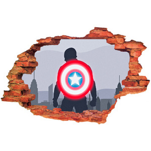 Naklejka na ścianę 3D KAPITAN AMERYKA z tarczą na plecach animowany 90 cm na 60 cm