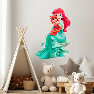Naklejka na ścianę Księżniczki Disney Ariel z kotkiem 90 cm na 60 cm